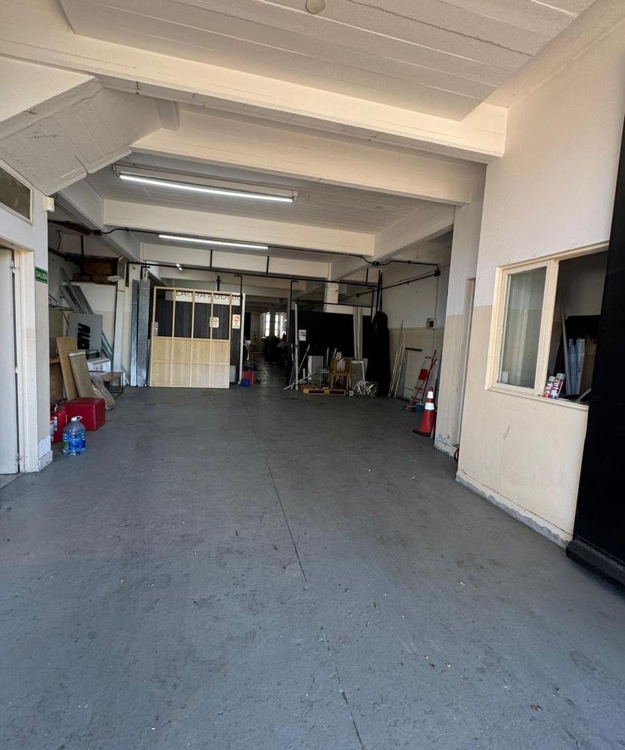 Foto de Depósito en venta en Munro, imagen 4