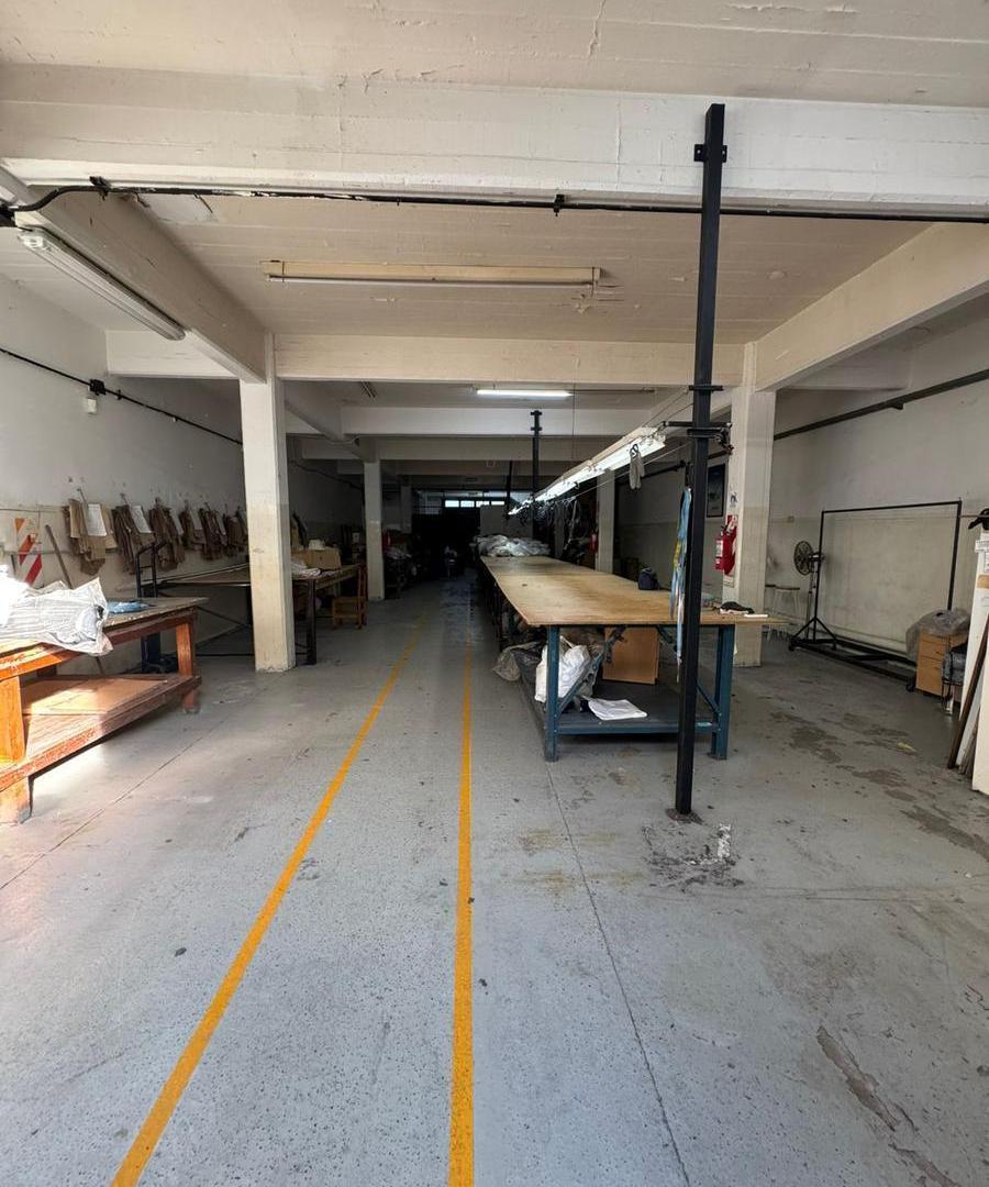 Foto de Depósito en venta en Munro, imagen 2