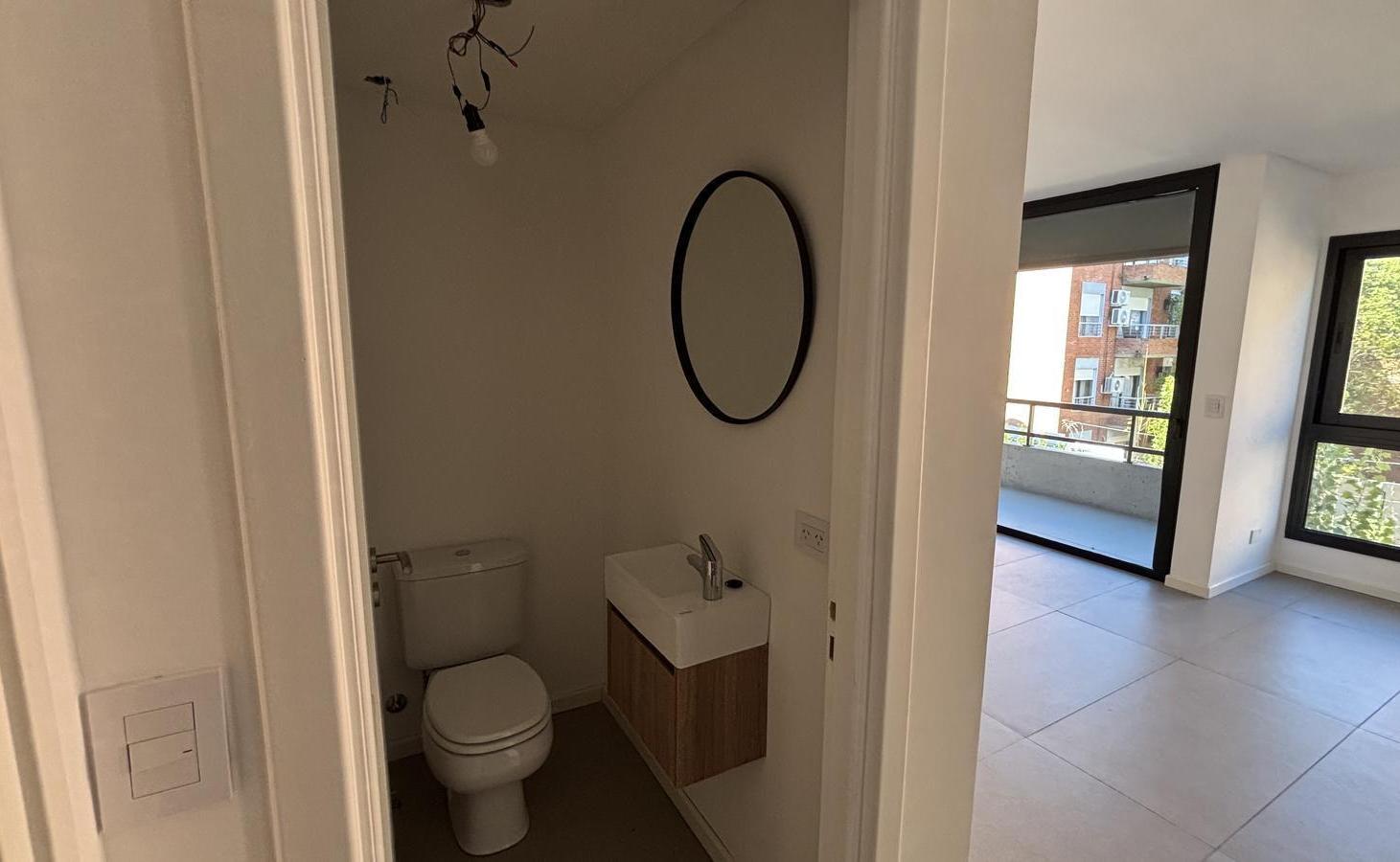 Departamento 2 ambientes en venta en San Isidro