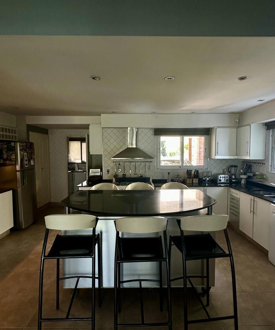 Foto de Casa en venta 3 dormitorios con pileta en barrio cerrado La Lomada Pilar, imagen 1
