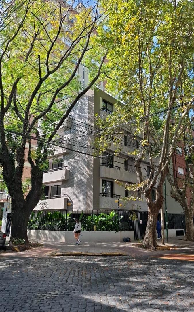 Departamento 3 amb con cochera, en alquiler en Martinez