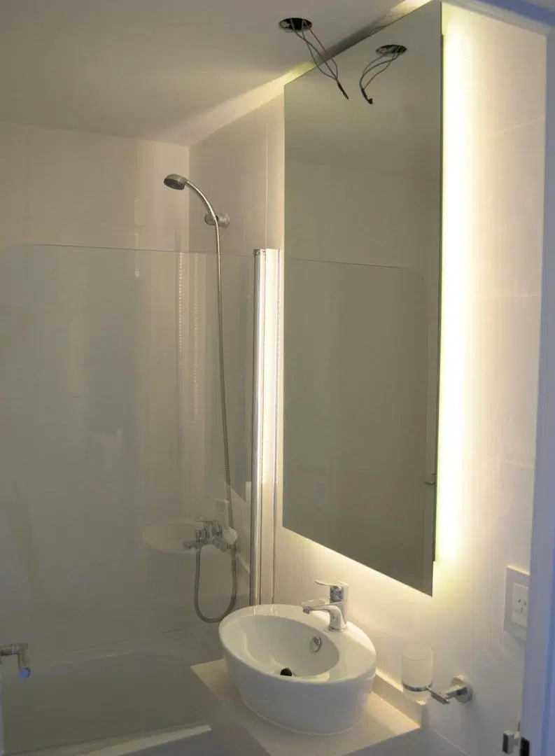 Departamento 3 ambientes en venta en España al 1000 . TIGREVISTA ESPAÑA 5