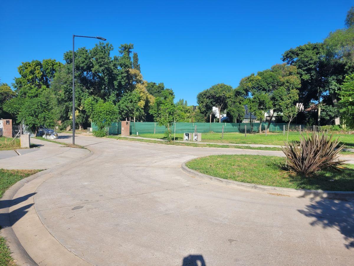 Terreno en Barrio Cerrado