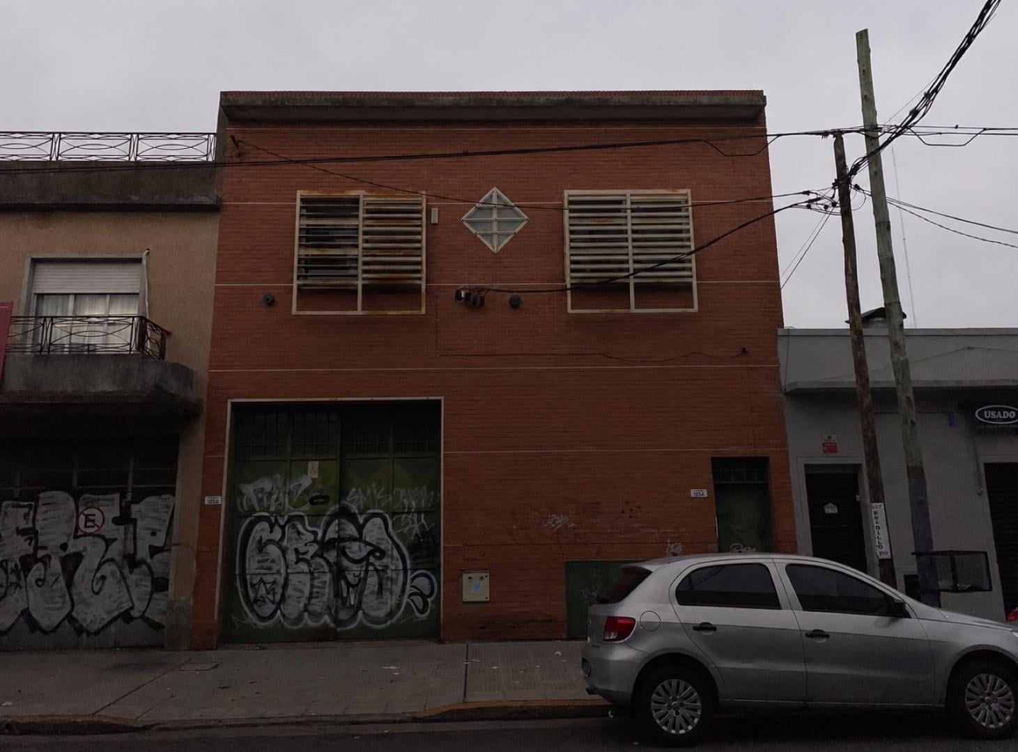 Deposito en Lamadrid al 1800 - Villa Ballester