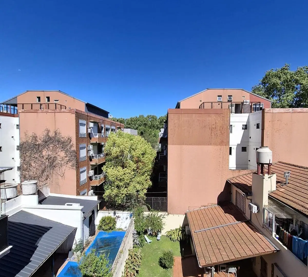 Departamento 2 ambientes en venta en San Isidro 2