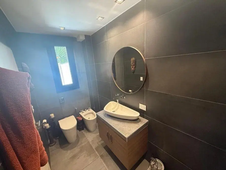 Casa 4 AMBIENTES EN VENTA EN Barrio Alemán - MARTINEZ 3