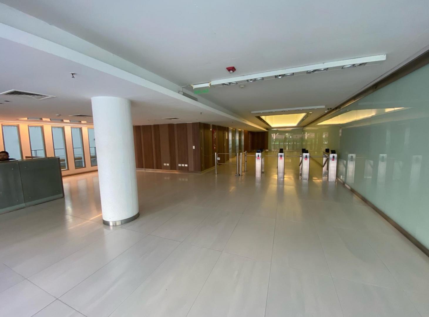 Foto de Oficinas en venta en Olivos, imagen 2