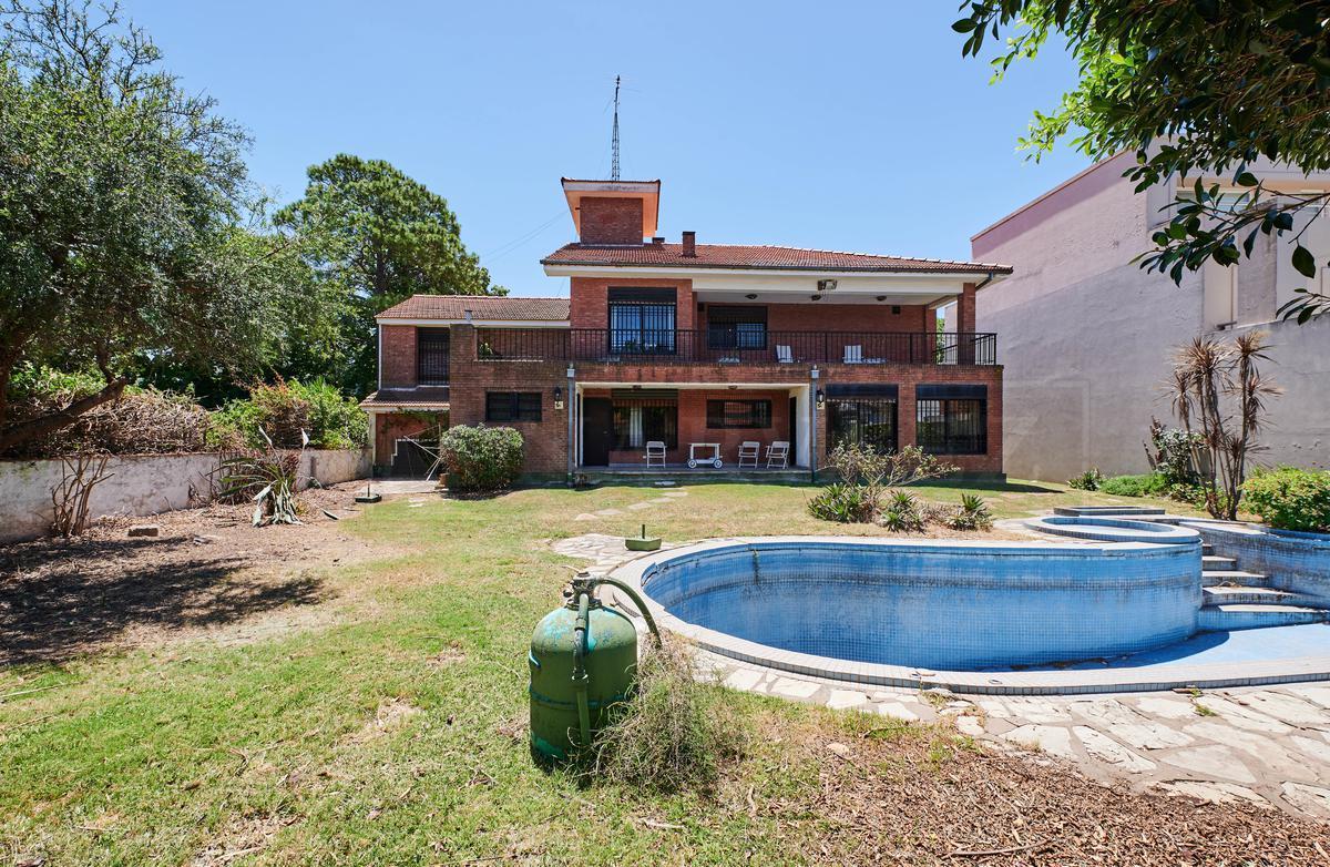 Foto de Casa en venta en Martinez - 6 ambientes, imagen 3