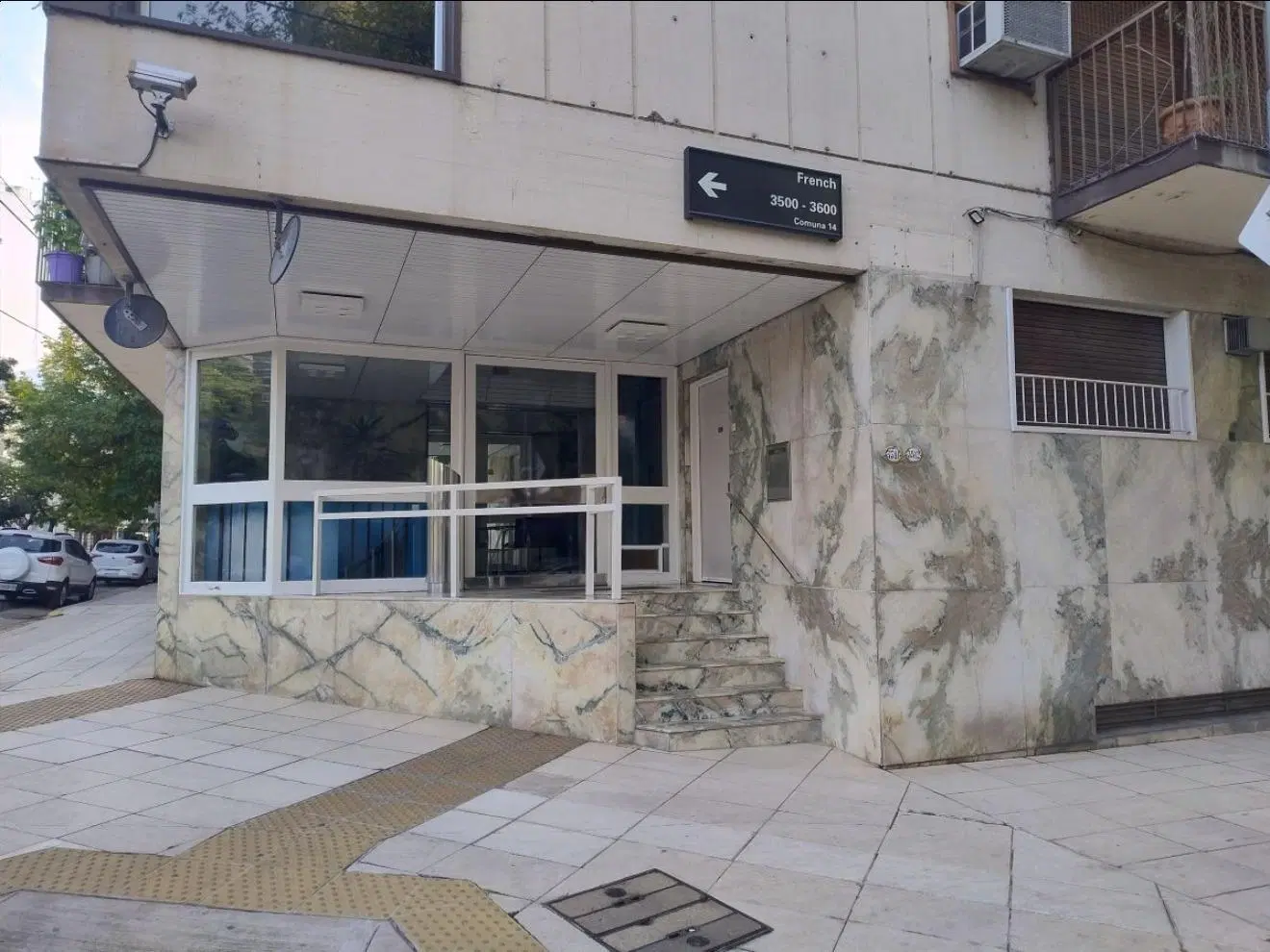 Impecable semipiso con cochera y baulera frente a Parque Las Heras 5