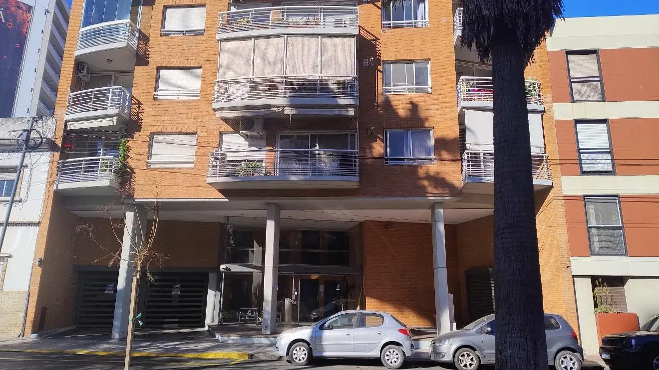 Luminoso semipiso de 3 Ambientes en Saavedra 3