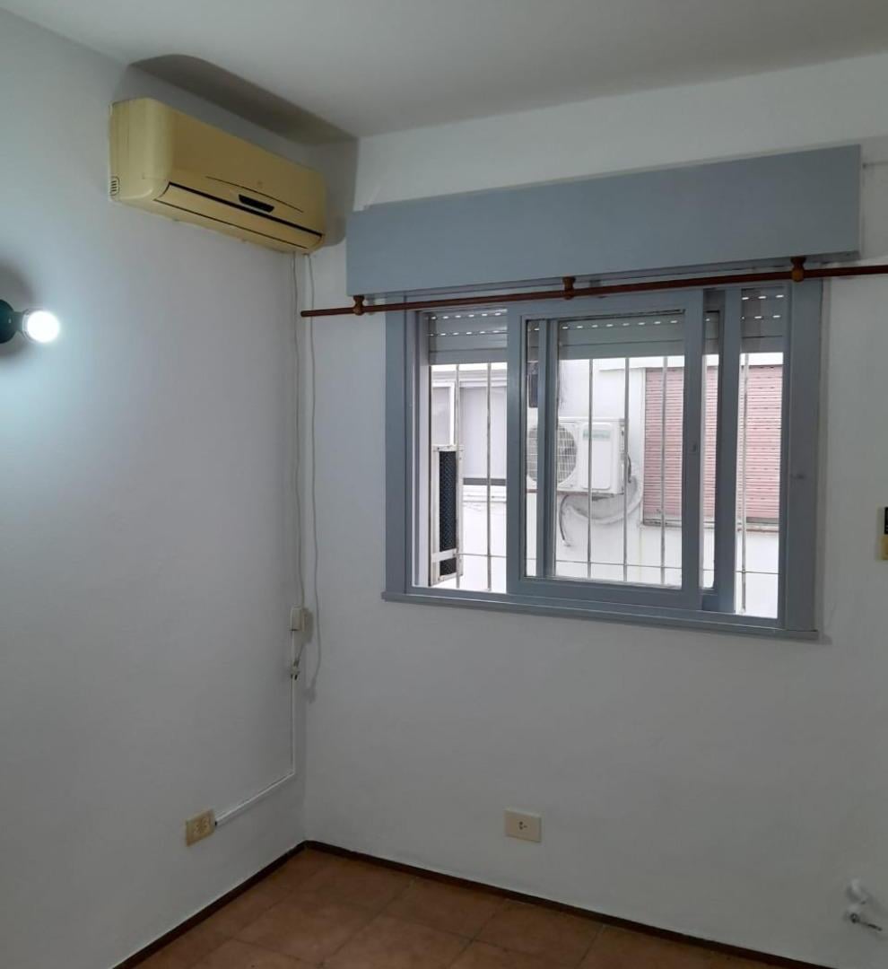 Foto de Agradable monoambiente - 2do piso por escalera, imagen 3