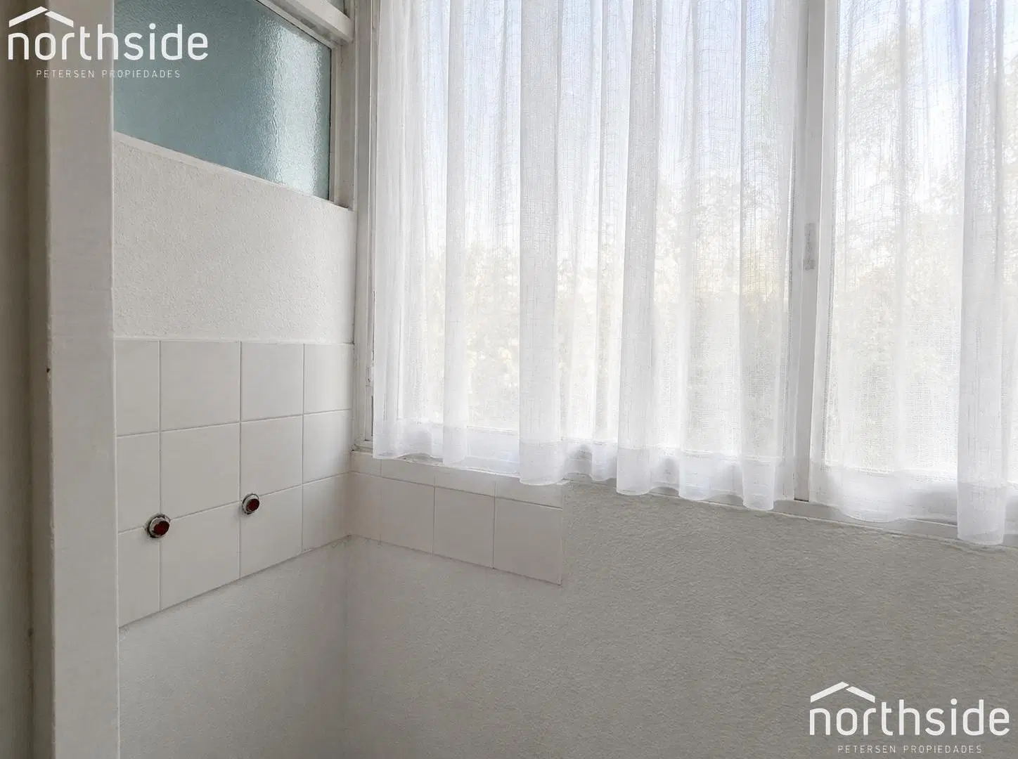 Departamento apto profesional en venta en Acassuso 4
