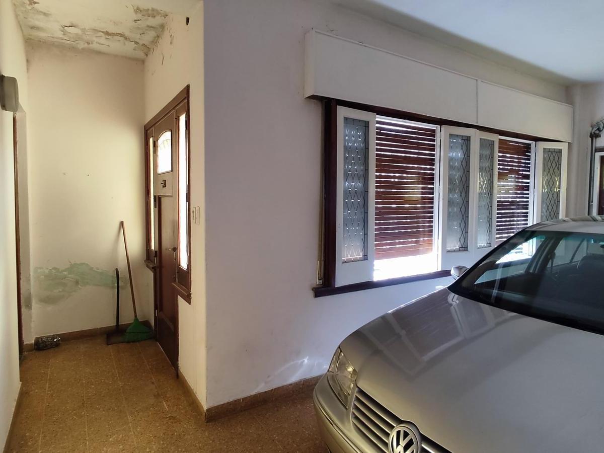 Casa en Moldes al 200, Llavallol