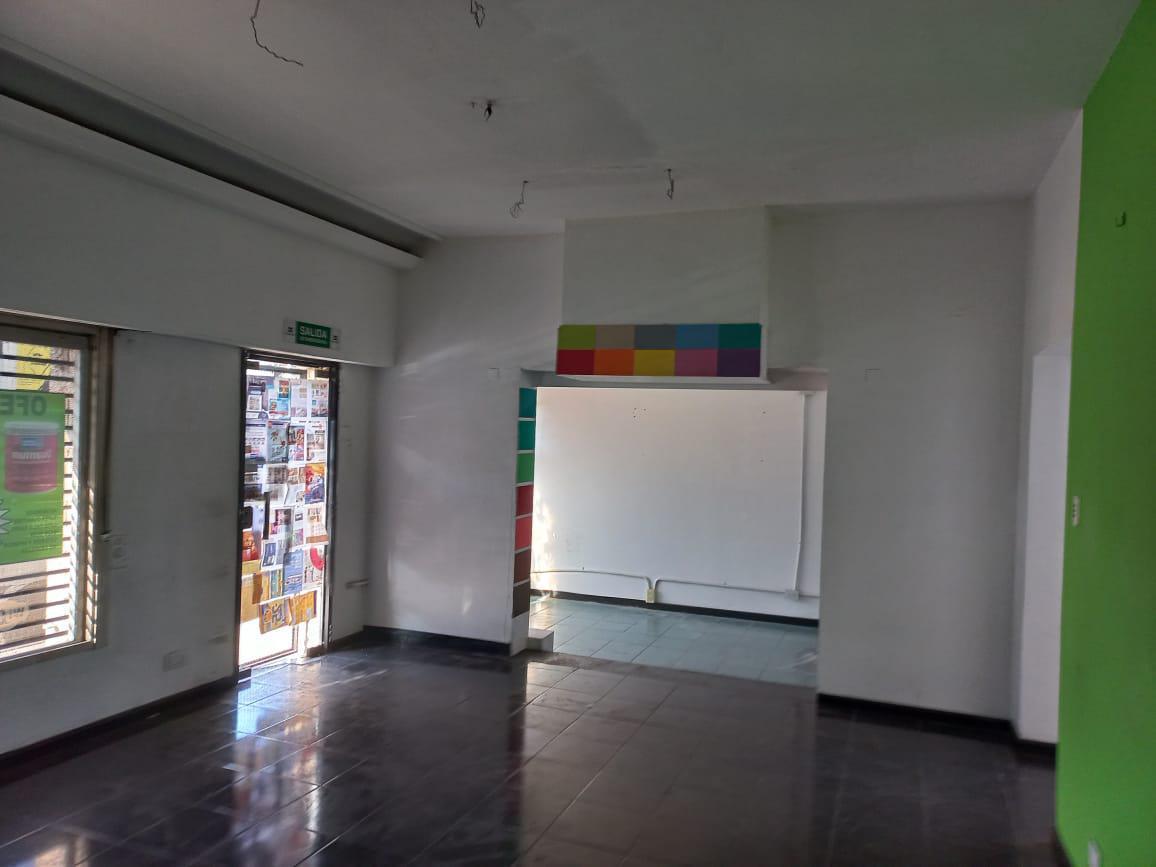 Foto de CASA EN ZONA COMERCIAL, imagen 4