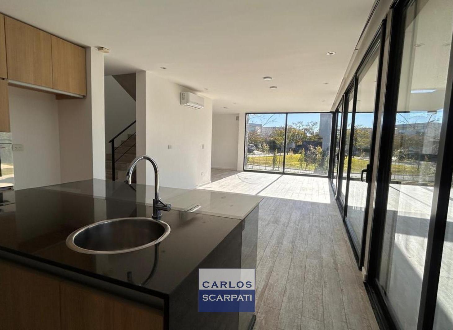 Foto de Casa moderna en alquiler en Los Castaños, imagen 4