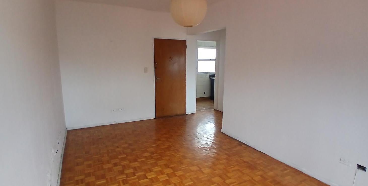 Foto de Departamento de 2 ambientes en venta, en Avenida de Mayo al 800, imagen 1