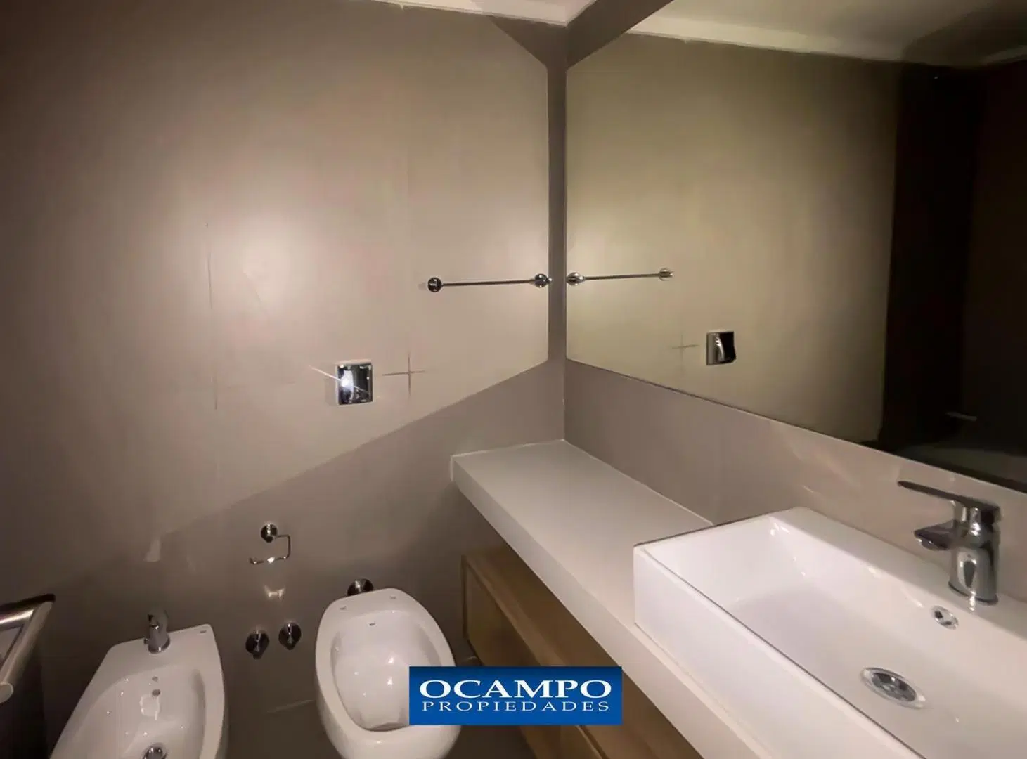 Venta de departamento 2 Ambientes con Balcón | Baño en Suite Toilette 3
