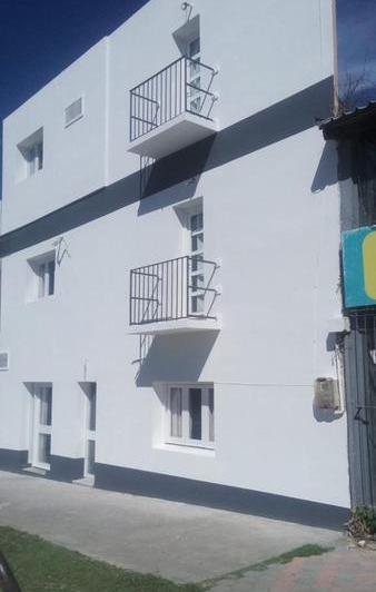 Lencke vende - excelente edificio Comercial en Colonia del Sacramento 1