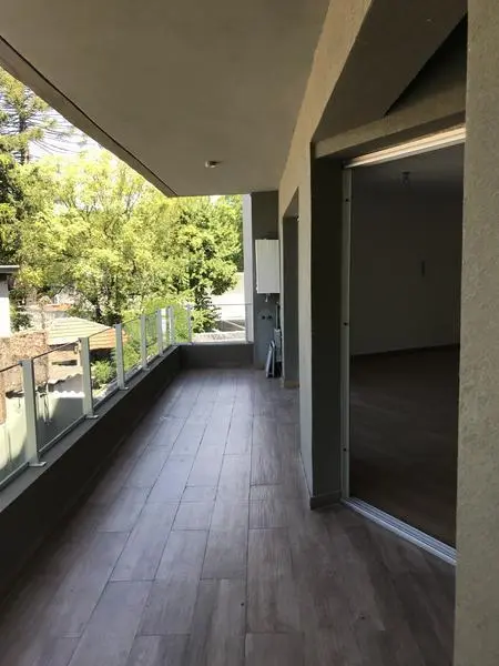 En venta, excelente piso de 2 dormitorios con balcon terraza y parrilla, cochera 5