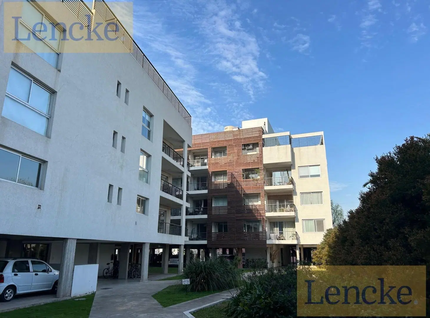 Departamento 1 dormitorio en venta en Tigre, cochera, complejo con pileta y seguridad 2