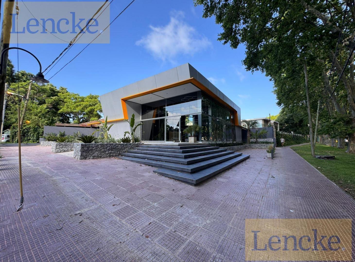 Excelente local a estrenar en esquina, venta, unico en la zona de Punta Chica
