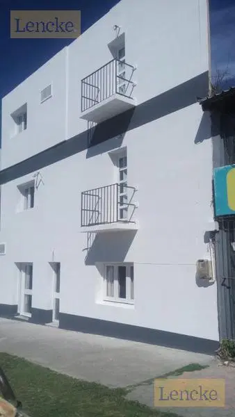 Lencke vende - excelente edificio Comercial en Colonia del Sacramento 4