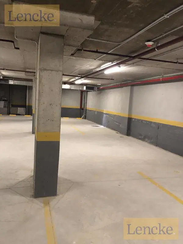 Lencke vende - excelente Oficina como a estrenar, increíbles vistas 4