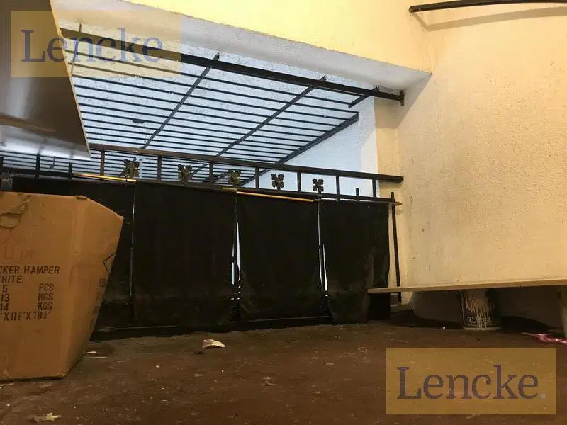 Lencke Alquila - Excelente Local en pleno centro de San Isidro 8