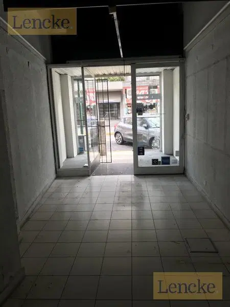 Lencke Alquila - Excelente Local en pleno centro de San Isidro 2