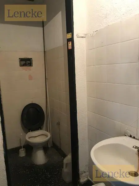 Lencke Alquila - Excelente Local en pleno centro de San Isidro 3