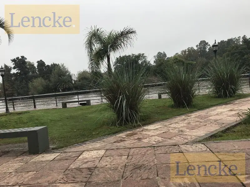 Lencke Vende - EXCELENTE FRACCION PARA CONSTRUIR EN PH 3