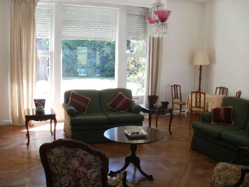 Lencke vende - Magnifica casa de categoria sobre la barranca, unica en su estilo 1