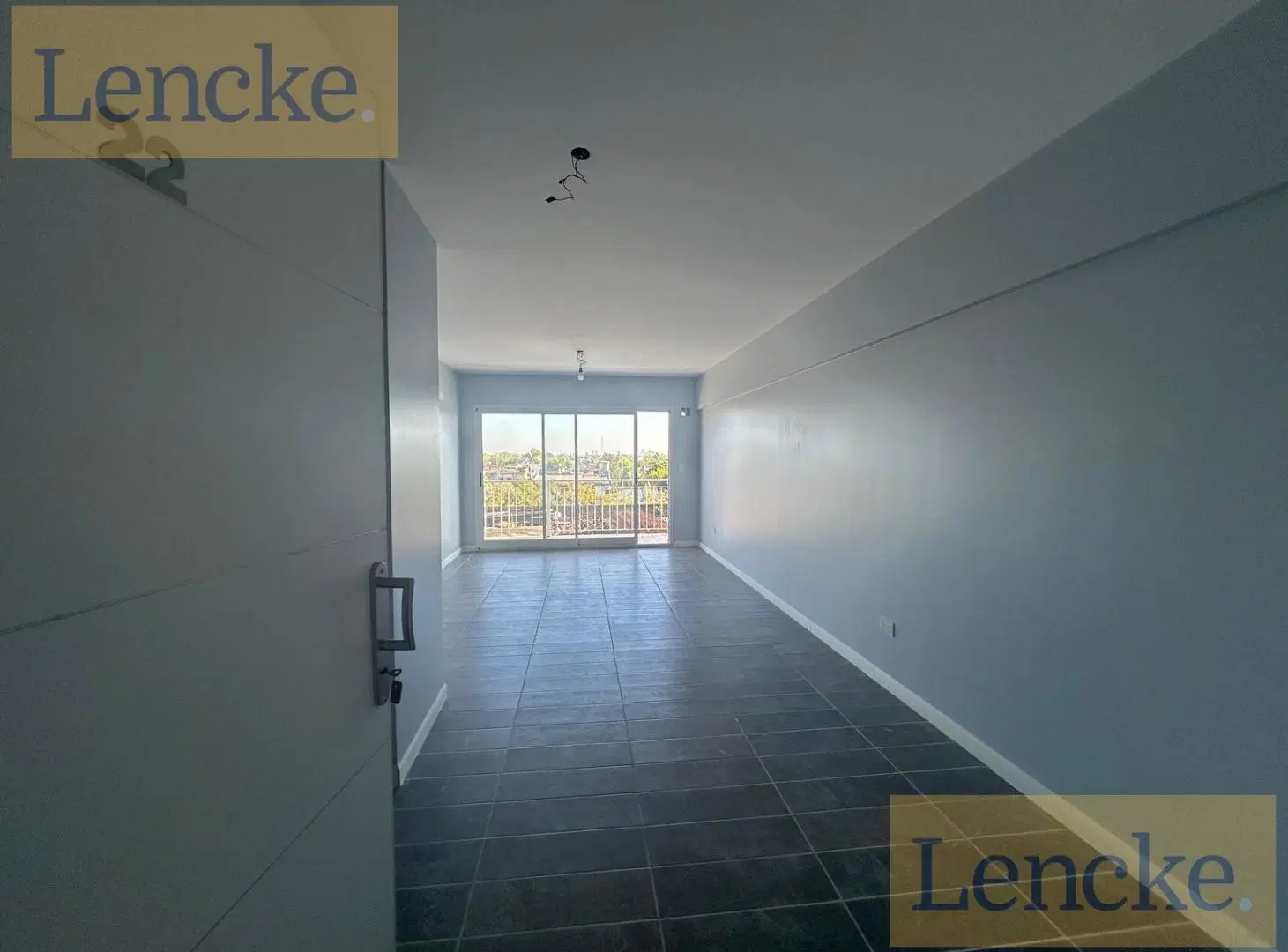 A estrenar, amplio departamento 2 ambientes, dueño directo financia 2
