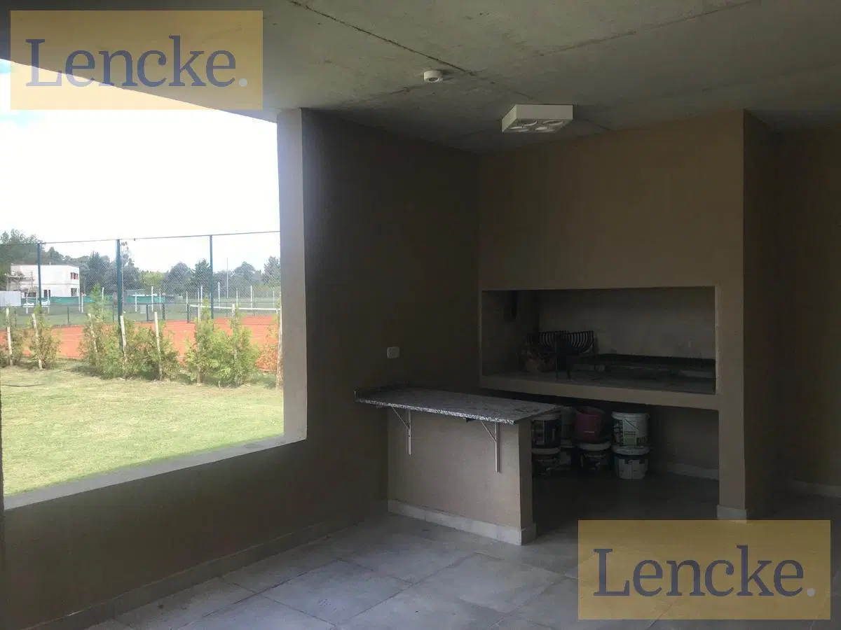 Lencke Vende - Excelente Lote interno a pulmon parquizado en Pilar del Este - Bº Santa Lucia 8