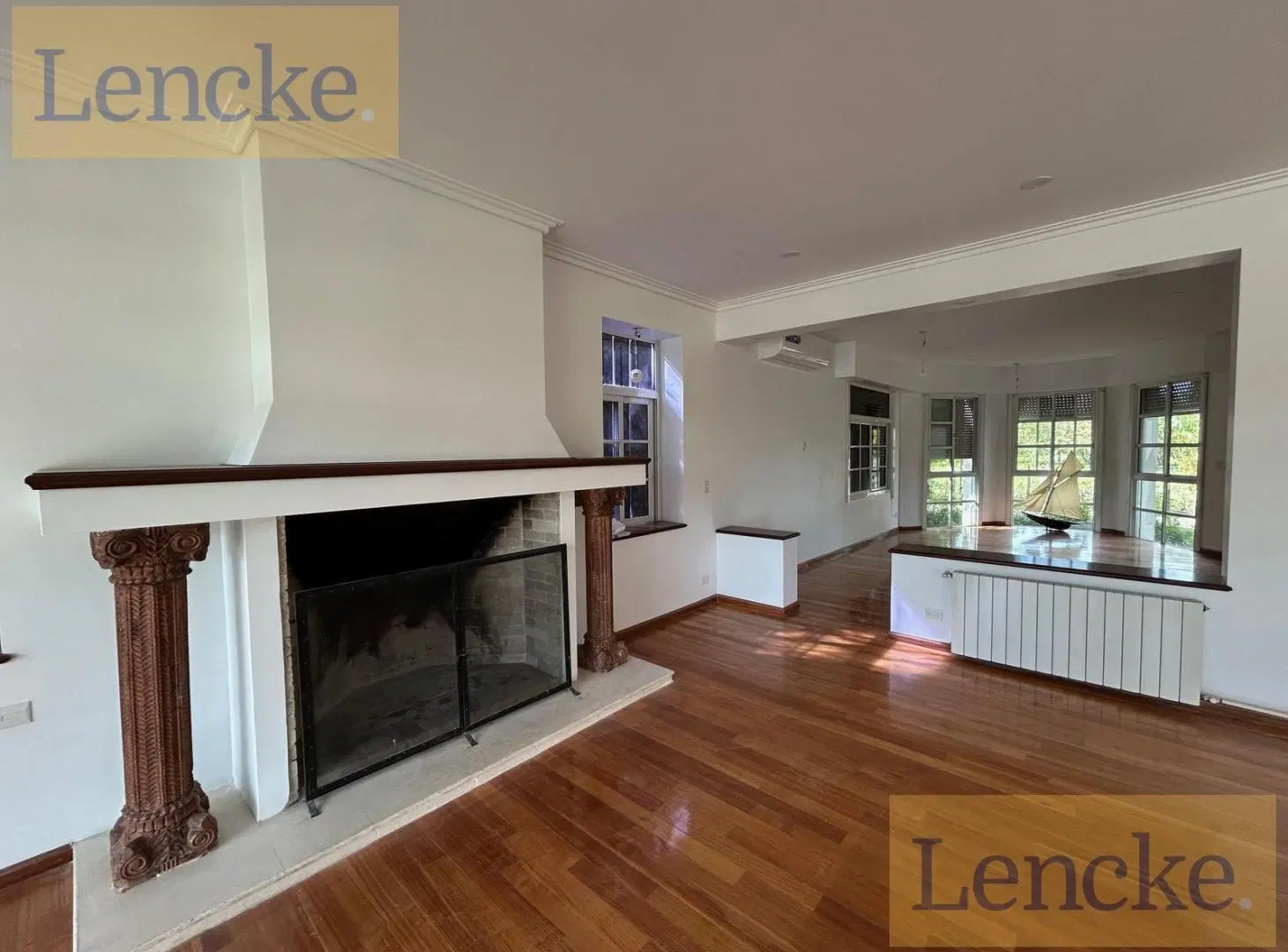 Lencke Vende - Residencia con frente al rio en Bahia del Sol de 612 m2 cubiertos, reciclada 4