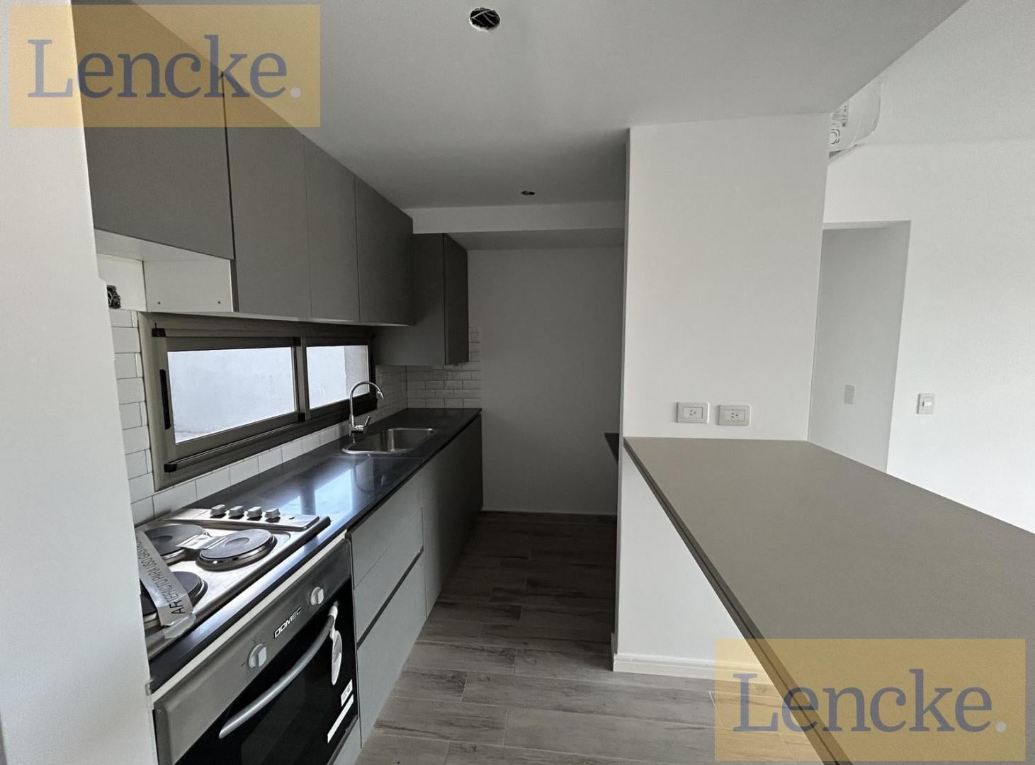 Foto de Lencke vende - Excelente depto 2 ambientes, suite, balcon/parrilla, imagen 3