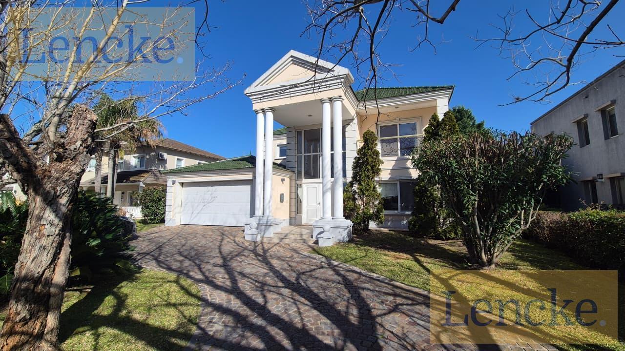 Foto de Lencke Vende - Lindisima Casa en Las Caletas con detalles de muy buena, imagen 1