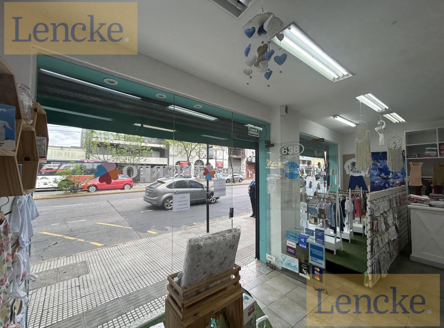 Foto de Local con muy buen frente sobre Avenida Centenario, zona centrica, imagen 5