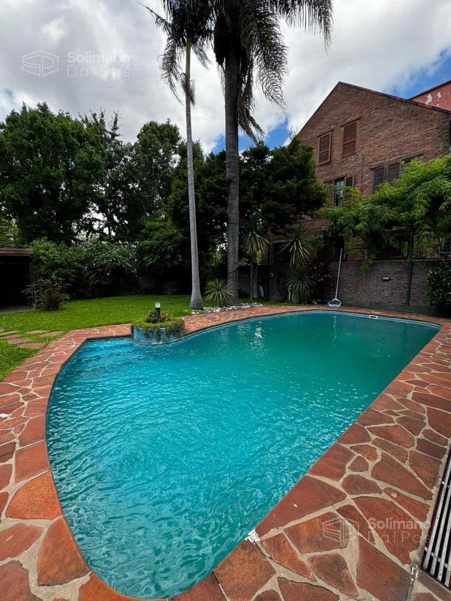Venta Casa en Villa Martelli 6 Ambientes 4