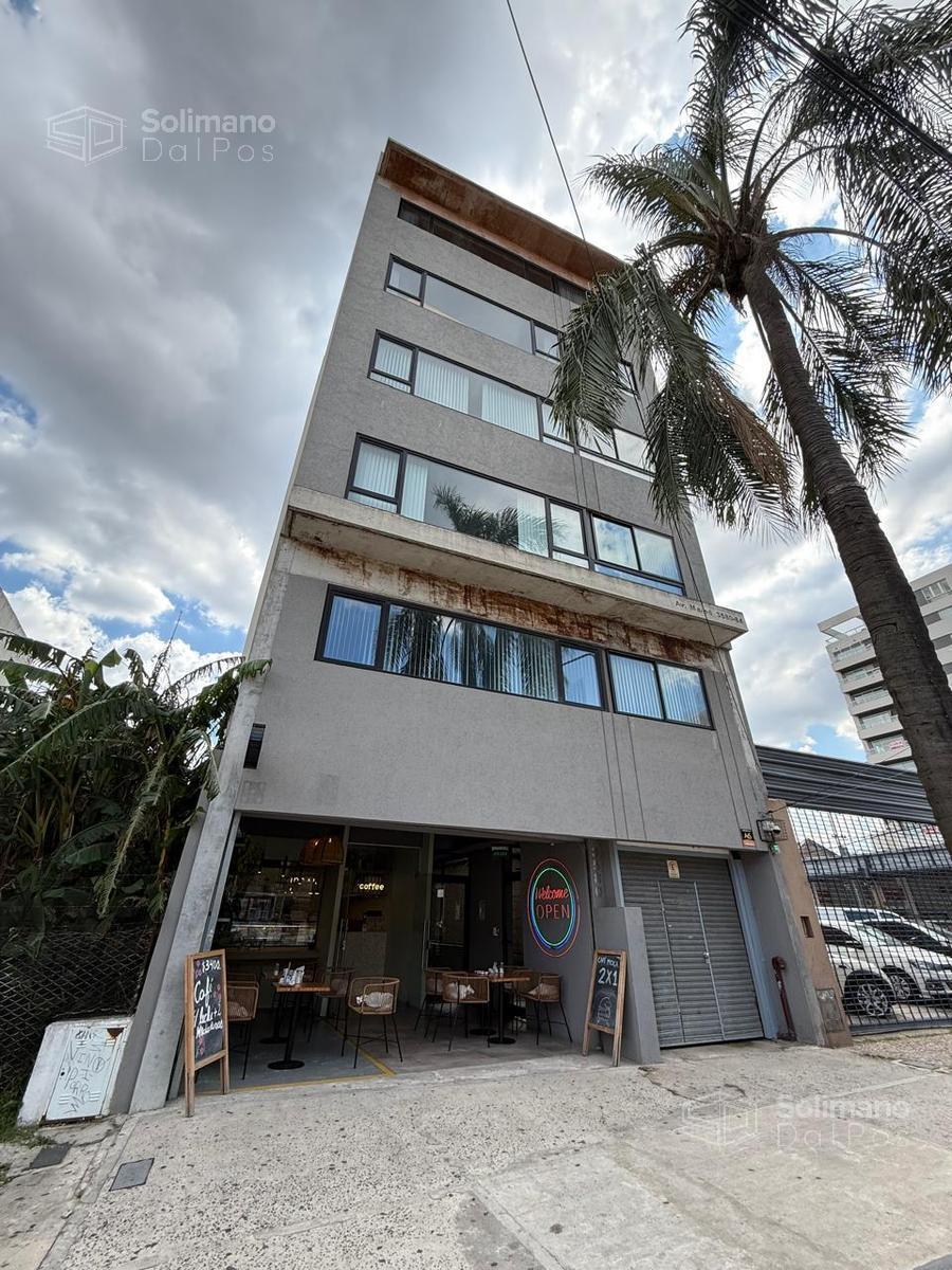 Edificio Comercial en Venta – Oficinas y Local en Olivos, Av Maipú 1