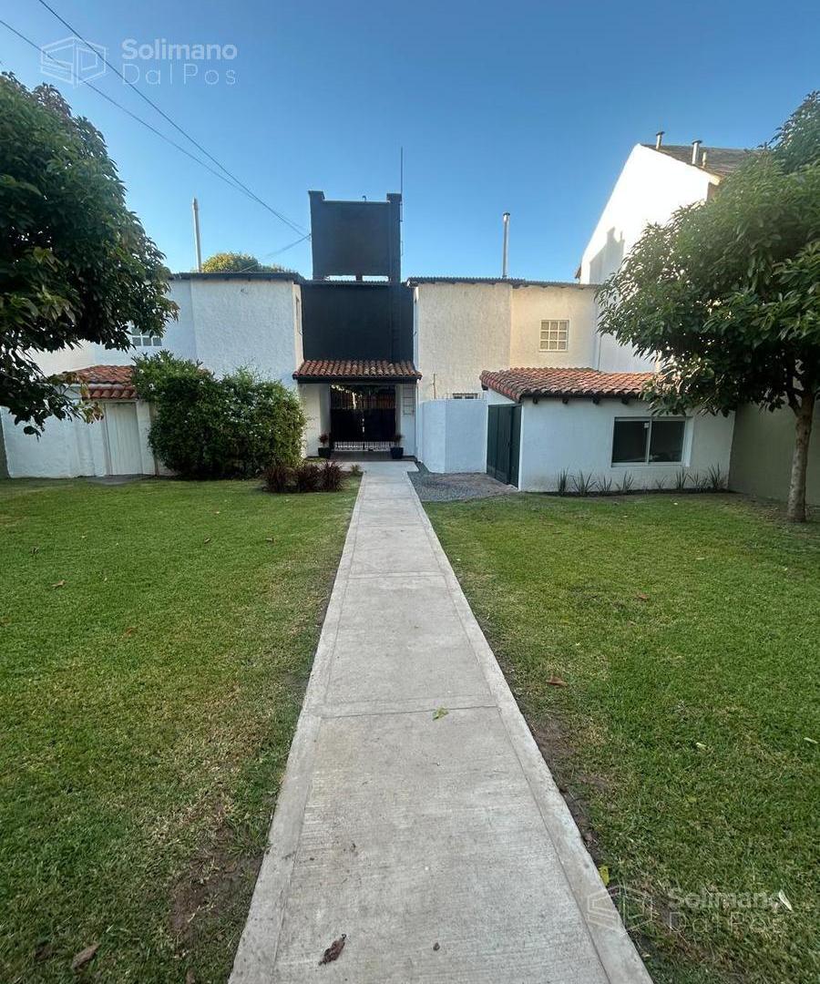 IMPERDIBLE CASA EN VENTA EN VICENTE LOPEZ, FLORIDA