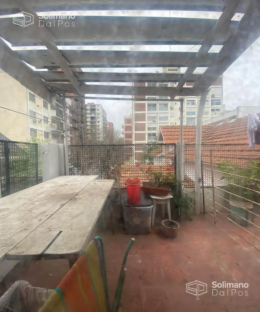 VENTA EN BLOCK - 2 LOCALES - 2 DEPARTAMENTOS EN ACASSUSO SAN ISIDRO 4