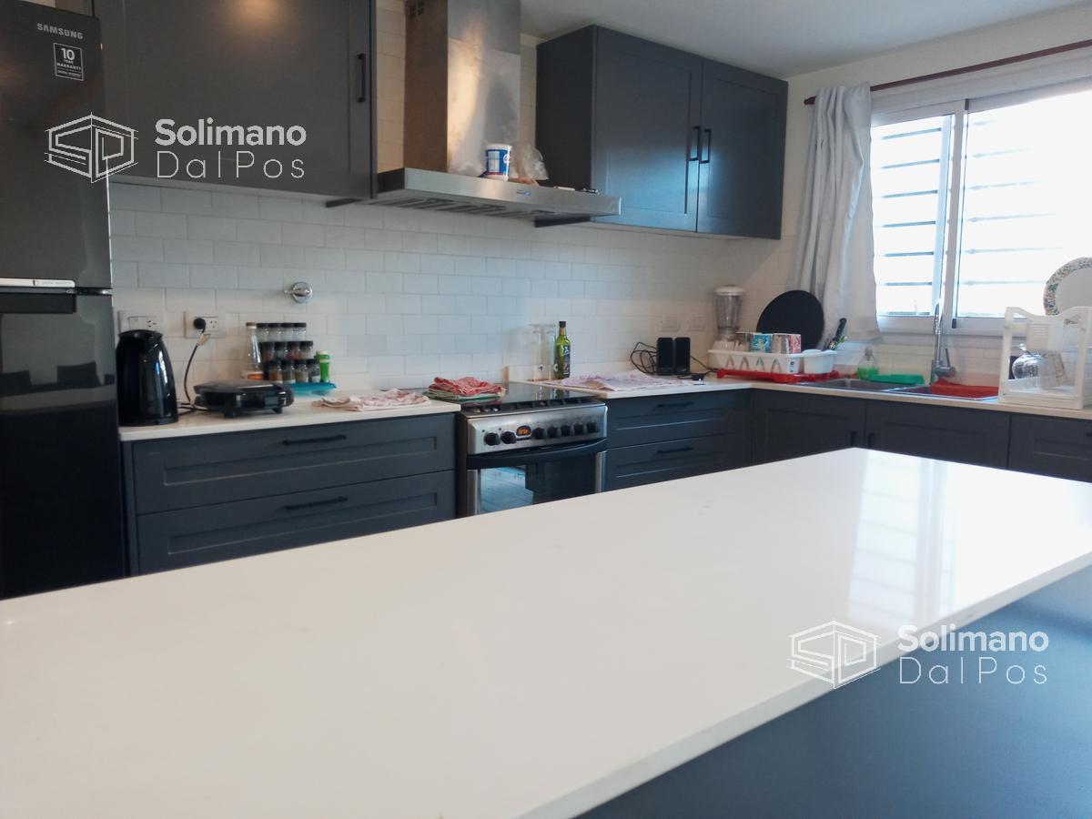 Foto de Casa reciclada 5 amb con jardin - Olivos, imagen 4