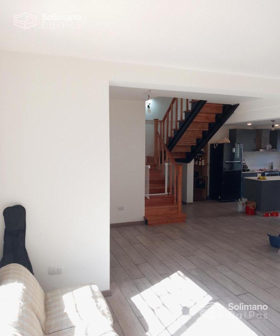 Foto de Casa reciclada 5 amb con jardin - Olivos, imagen 2