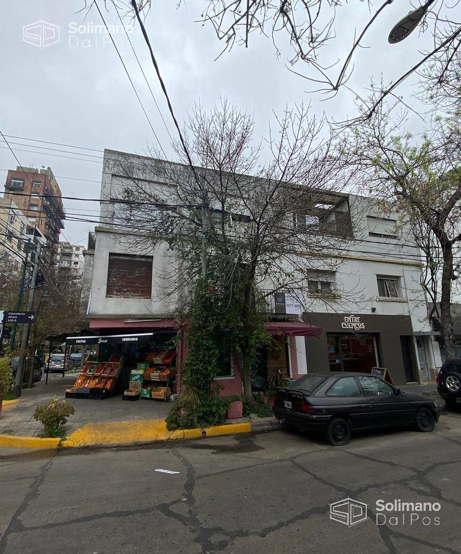 Foto de VENTA EN BLOCK - 2 LOCALES - 2 DEPARTAMENTOS EN ACASSUSO SAN ISIDRO, imagen 3