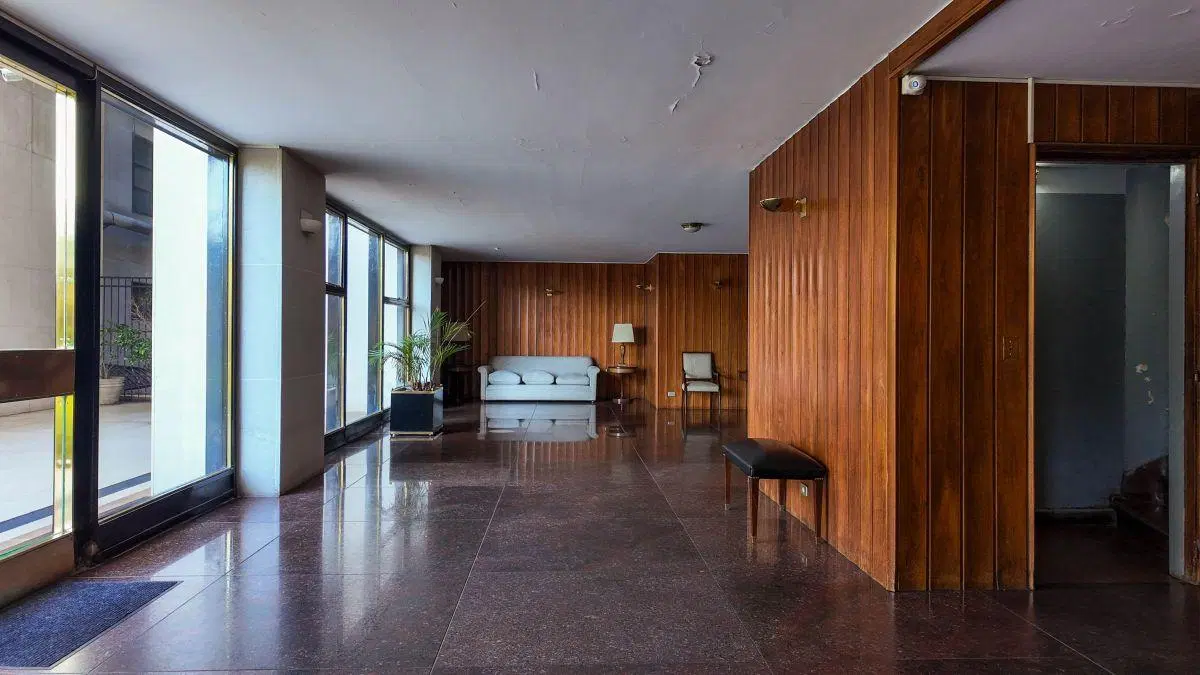 VENTA SEMI PISO EDIFICIO TORRE SUDAMERICA - PISO ALTO CON COCHERA Y BAULERA 3