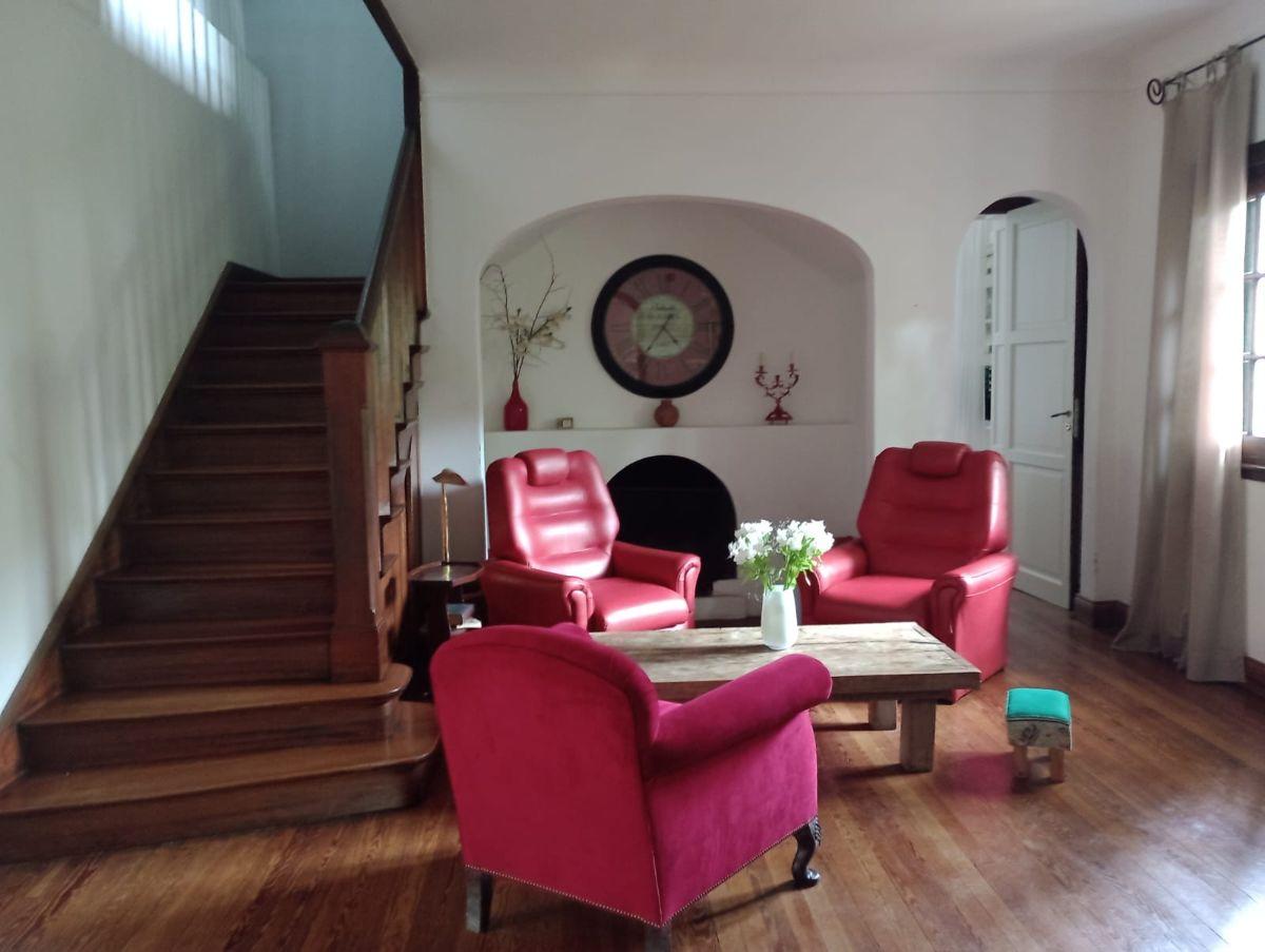 Foto de Casa en venta con el estilo caracterisitico de Barrio Parque Aguirre, imagen 2