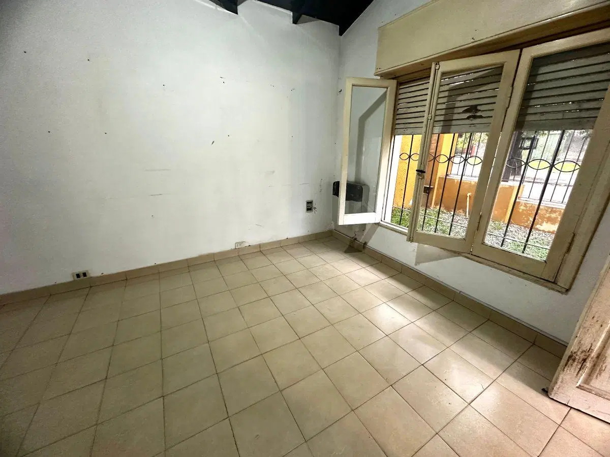 Casa en venta en Paso del Rey 5