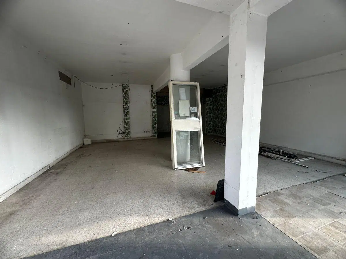 Alquiler de local comercial en Paso del Rey 1