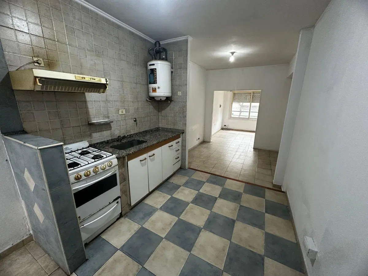 Departamento 2 ambientes en alquiler Moreno 1